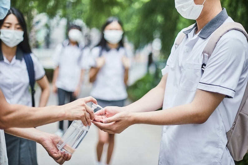 교육부는 9일 ‘2학기 학사운영 방안’을 발표, 8월 동안 전면 등교 준비를 위한 집중방역주간을 운영하고 이후 2학기가 본격적으로 시작되는 9월 2주 차부터 해당 방안을 적용한다고 밝혔다. (출처: 게티이미지)