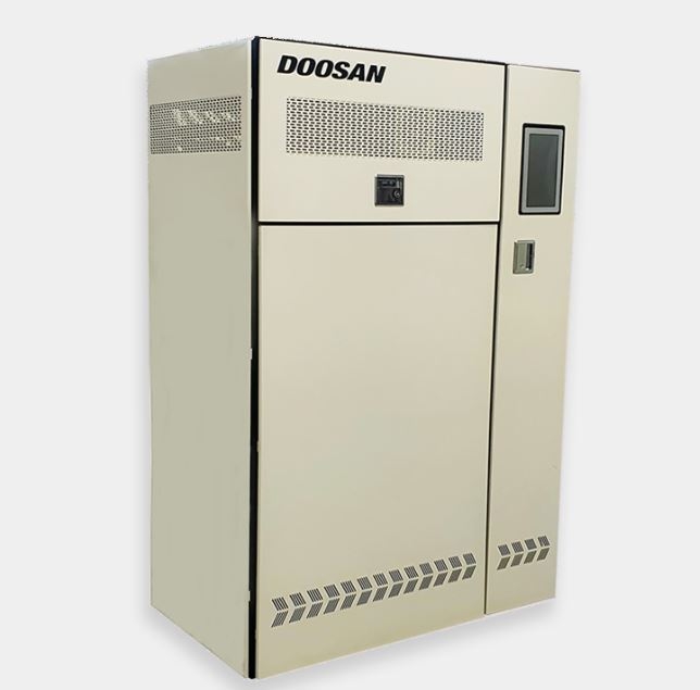㈜두산이 세계 최고 수준의 전력 발전효율을 지닌 건물주택용 10kW 고체산화물연료전지(Solid Oxide Fuel Cell, SOFC) 개발을 완료하고, 2022년부터 출시에 나선다고 1일 밝혔다. (출처: 두산)