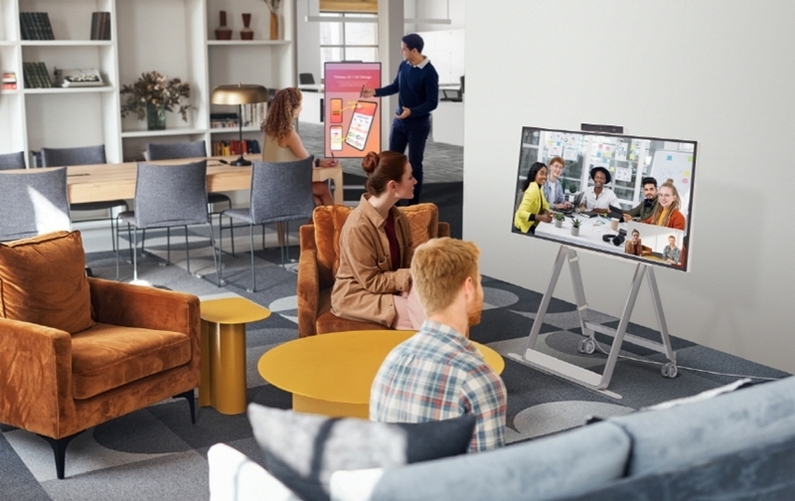 LG 원퀵은 4K UHD 해상도 스크린에 카메라, 마이크, 스피커, 전자칠판 등이 탑재됐다.