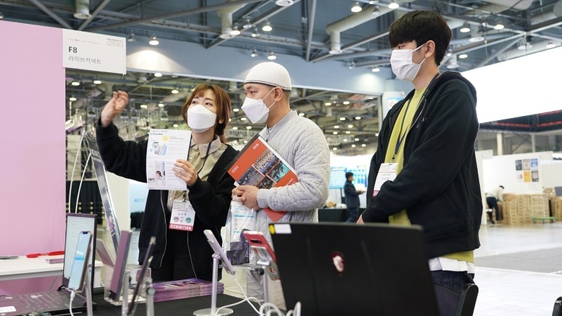 라이브커넥트의 2021 글로벌 엔터테인먼트 엑스포 부스 (사진 제공: 라이브커넥트)