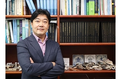제9대 한국해양바이오학회 회장으로 취임한 포스텍 차형준 교수 (출처: 포스텍)