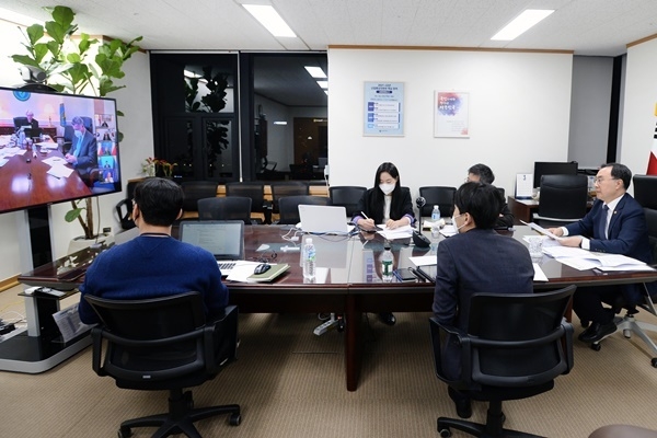 지난 1일 열린 IEA 장관급 이사회에서 정부는 러시아 침공 이후 석유 가격 급등 뿐만 아니라, 공급 차질 발생 가능성도 심화되었다는 인식 공유 하에 약 6000만배럴 규모의 비축유 방출에 합의했다. (출처 : 산업통상자원부)