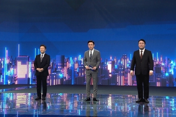 비브스튜디오스는 대선개표방송 기획단계에서부터 최종 방송일까지 단 60일의 기간 동안 4명의 전직 대통령과 2명의 대선후보, 과거 역사 속 현장 등을 버추얼 콘텐츠로 완변에 가깝게 구현해냈다. (출처 : 비브스튜디오스)