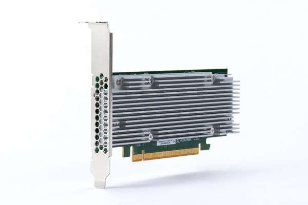 에이디링크의 PCIe-ACC100 (출처 : 에이디링크)