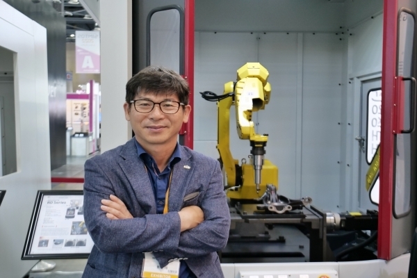영창로보테크 원종대 대표는 로봇을 이용한 자동화 시스템을 개발해 로봇SI 분야를 이끌고 있다. (사진 : 헬로티)