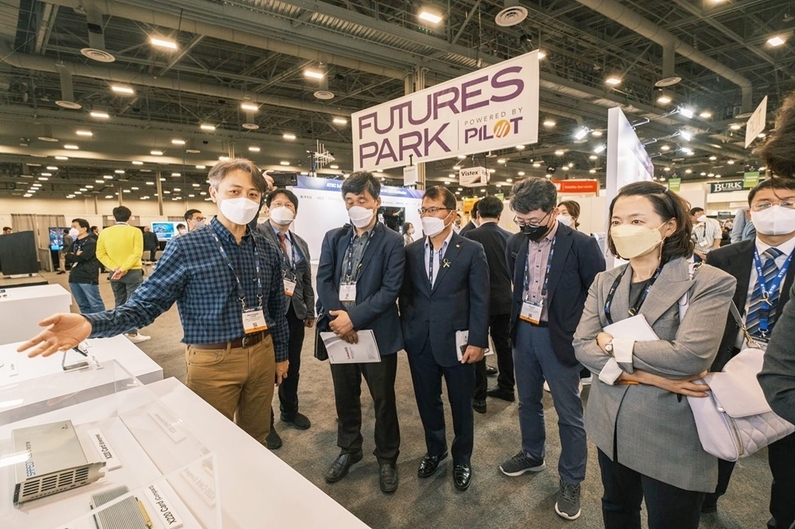 사피온과 캐스트닷에라는 NAB 2022에서 사피온의 X220을 탑재한 ATSC 3.0 기반 방송 장비를 시연했다. 