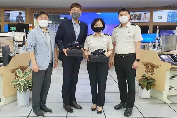 좌측부터 버넥트 윤석보 매니저, 에이티지 최재원 이사, 광주소방안전본부 노점례 상황실장, 최백진 팀장 (출처 : 버넥트)