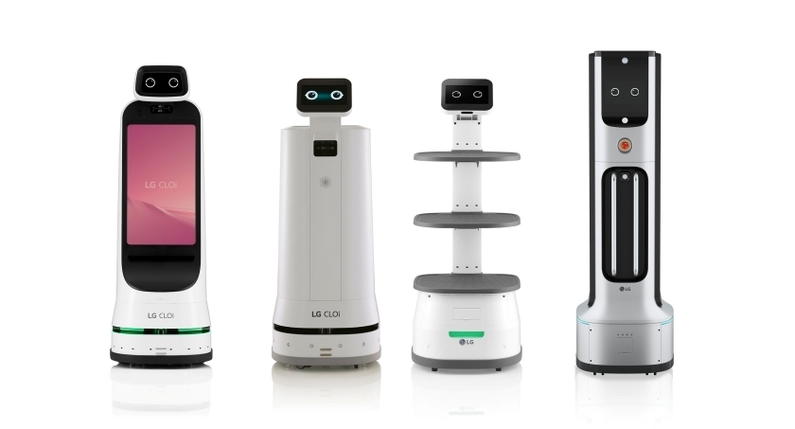 왼쪽부터 LG 클로이 가이드봇, LG 클로이 서브봇(서랍형), LG 클로이 서브봇(선반형), LG 클로이 UV-C봇 (출처 : LG전자)