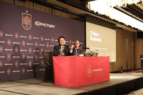 오병기 쓰리디팩토리 대표가 MOU 체결 기자간담회에서 발언하고 있다. (출처 : 헬로티)