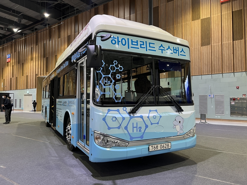 2022 국제 수소전기에너지 전시회 현장 사진 (출처 : HEY 2023 주최사사무국)