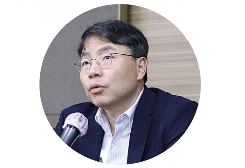 장연재 교수는 “산업 현장을 가보면 산업 내 업무 수행이 너무나도 비효율적이라는 것을 알게 될 것”이라며 “제조업 미래를 위해서는 독일처럼 큰 그림을 보고 인프라를 갖춰 나가야 한다”고 말했다.
