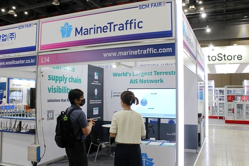 SCM FAIR 2023에 참가한 MarineTraffic 부스 전경 (출처 : 헬로티)