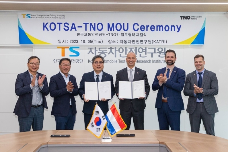 5일 한국교통안전공단 자동차안전연구원에서 열린 업무협약식 (출처: 한국교통안전공단)