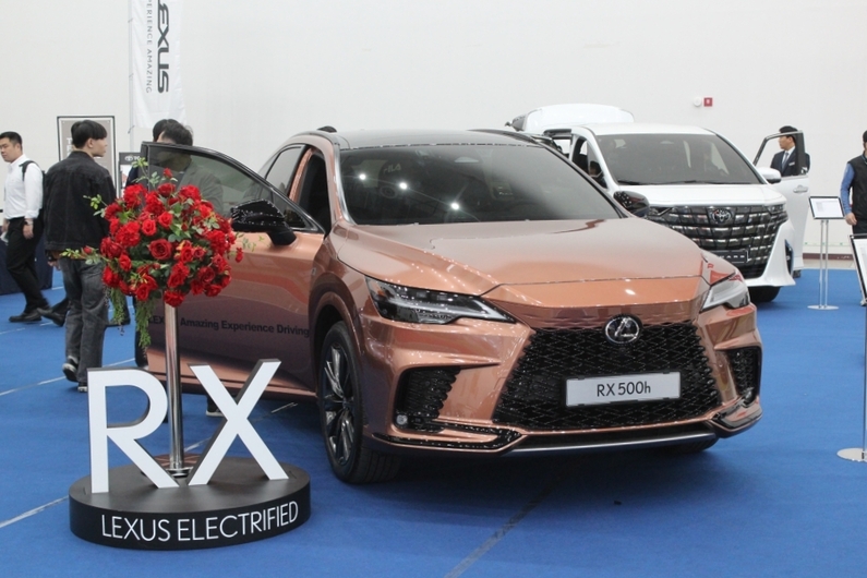 렉서스 RX 500h (출처 : 헬로티)