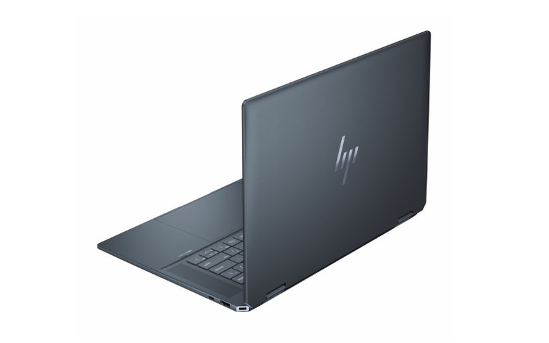 HP 스펙터 x360 16 노트북 (출처 : HP)