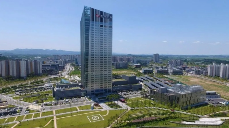 한국전력이 작년 매출액은 88조 2,051억 원, 영업비용은 92조 7742억 원으로 영업손실 4조 5691억원을 기록했다고 밝혔다. (출처 : 한국전력)