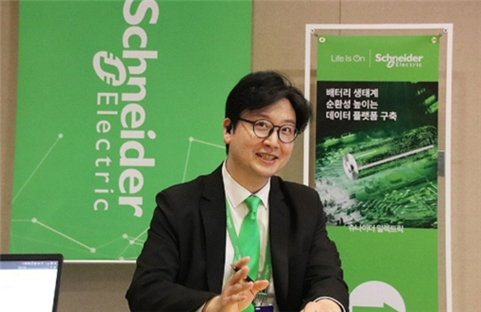 강 팀장은 배터리 시장 안에서의 경쟁력을 위해 ‘지속가능성을 고려한 비용절감’이 관건이라는 점을 강조했다. (출처: 헬로티)