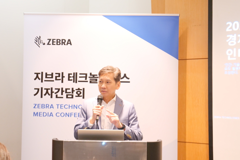 지브라 테크놀로지스의 라이언 고 아태지역 수석 부사장 겸 총괄이 기자간담회를 통해 인더스트리 5.0 속 지브라의 전략을 발표했다. (사진: 헬로티)