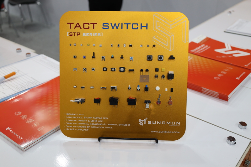 성문일렉트로닉스의 TACT SWITCH 전시제품 (출처:헬로티)