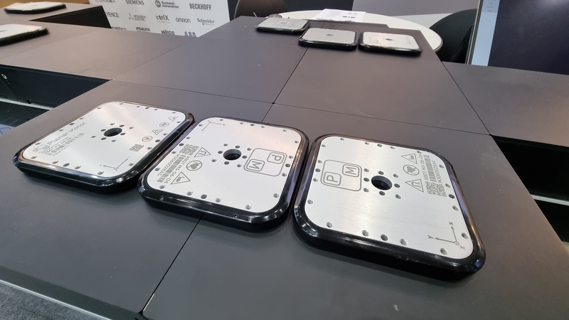 PMC 제어로 Xbot이 Flyway 위에 구현되고 있다. 