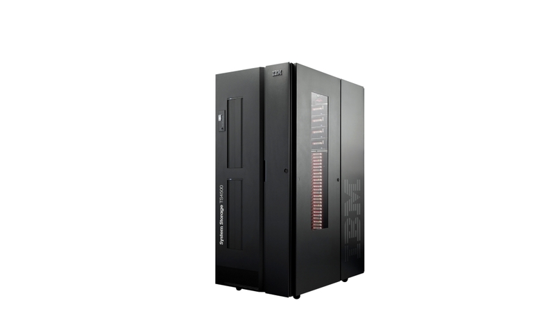 IBM TS4500 테이프 라이브러리