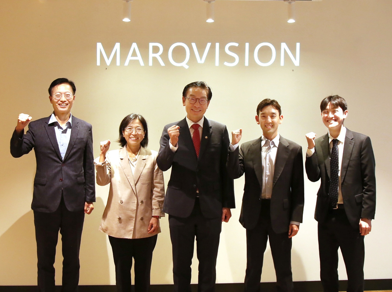 김완기 특허청장이 마크비전을 방문해 위조상품 근절을 위한 현장 간담회를 진행했다. (출처 : 특허청)