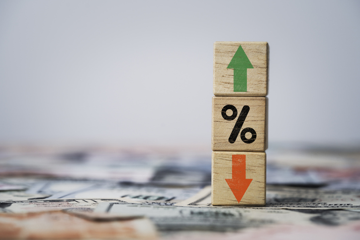 2일 원/달러 환율 종가는 전거래일 대비 2.4원 상승한 1338.4원이다. (출처 : 게티이미지)