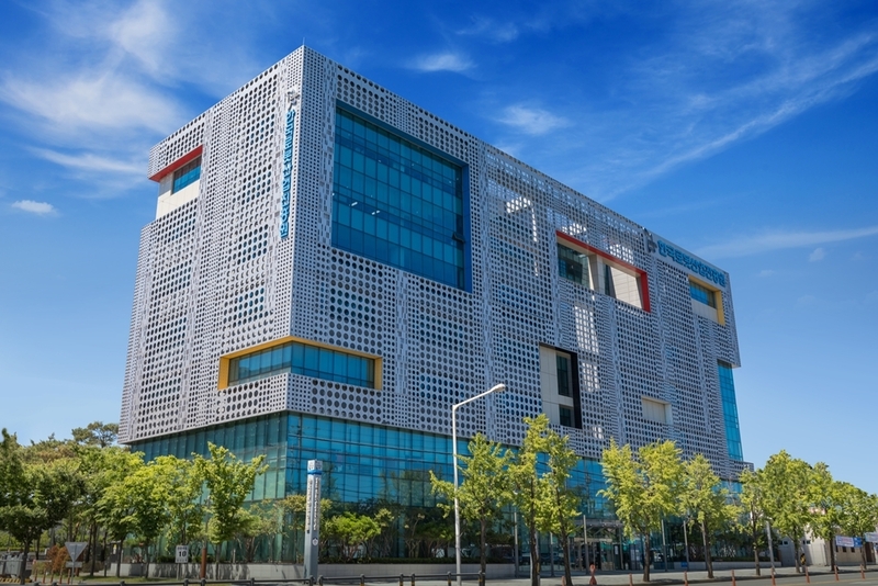 한국로봇산업진흥원 본관 전경 (출처 : 한국로봇산업진흥원)