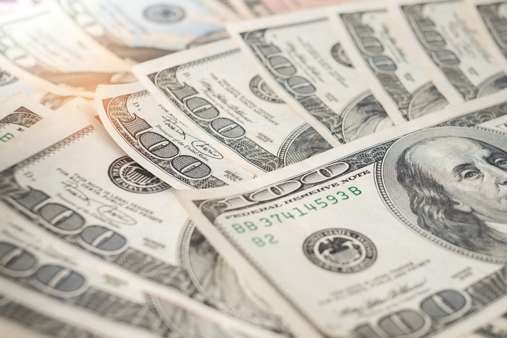 16일 환율은 전날보다 3.2원 오른 1364.5원으로 개장했다. (출처 : 게티이미지)