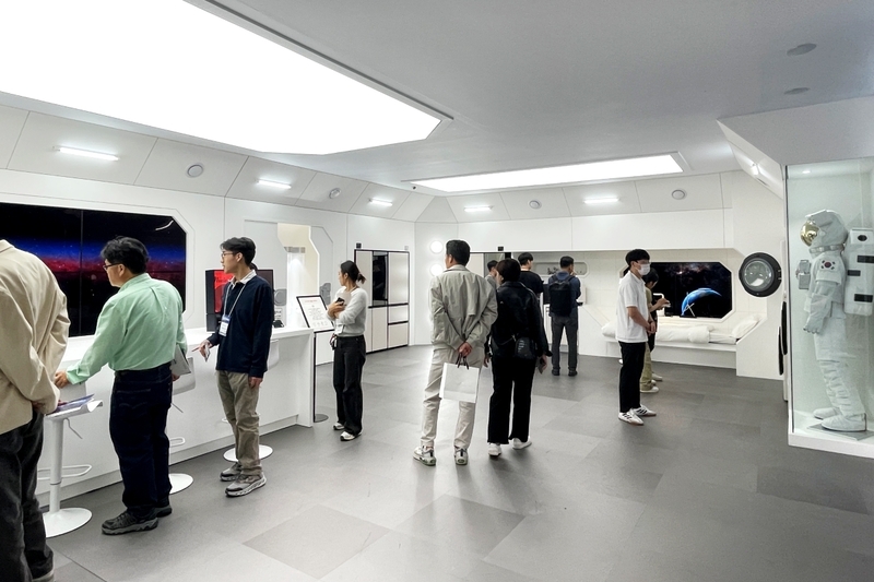 참관객들은 부스 동선을 따라 생활가전 기술력을 체험할 수 있었다. (출처 : 헬로티)