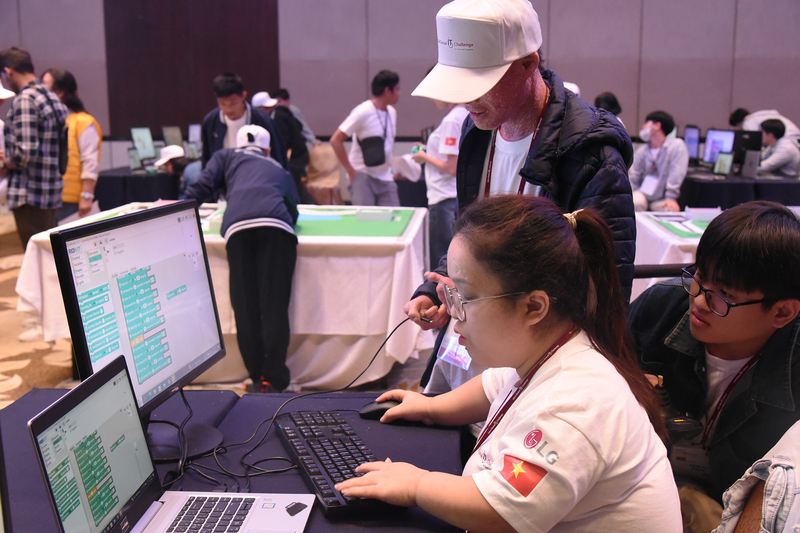 2024 글로벌 장애 청소년 IT 챌린지 현장 (출처 : LG전자)
