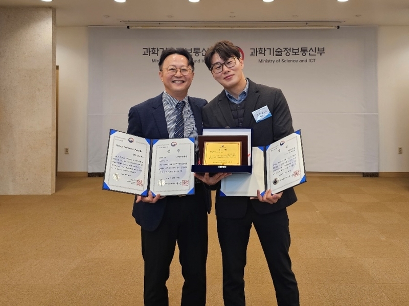 (왼쪽부터) 박형준 에스티씨랩 대표와 김하동 CTO (출처:에스티씨랩)