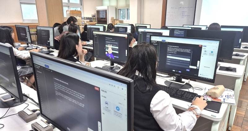 엘리스그룹은 중학생 대상 AI 리터러시 교육 콘텐츠 개발 및 교육을 진행했다. (출처 : 엘리스그룹)