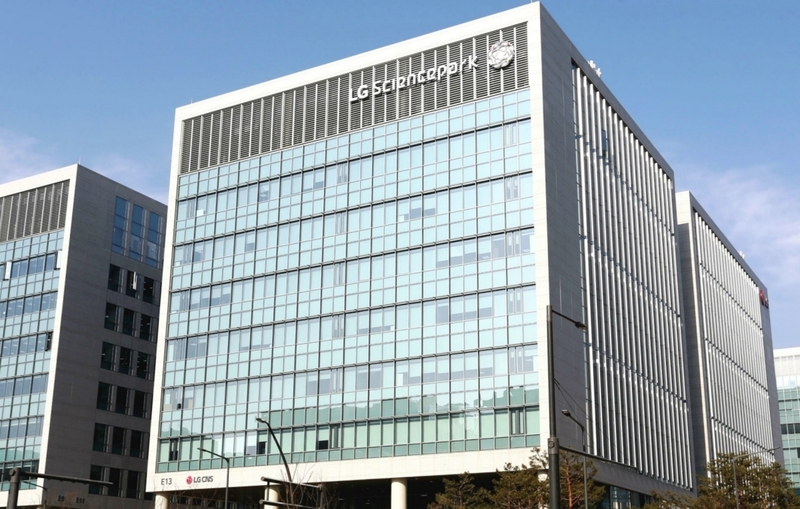 LG CNS가 오는 5월 15일 개최되는 ‘AI 융합 비즈니스 개발 컨퍼런스 2025(AI Tech 2025)’에 참가한다. (출처 : LG CNS)
