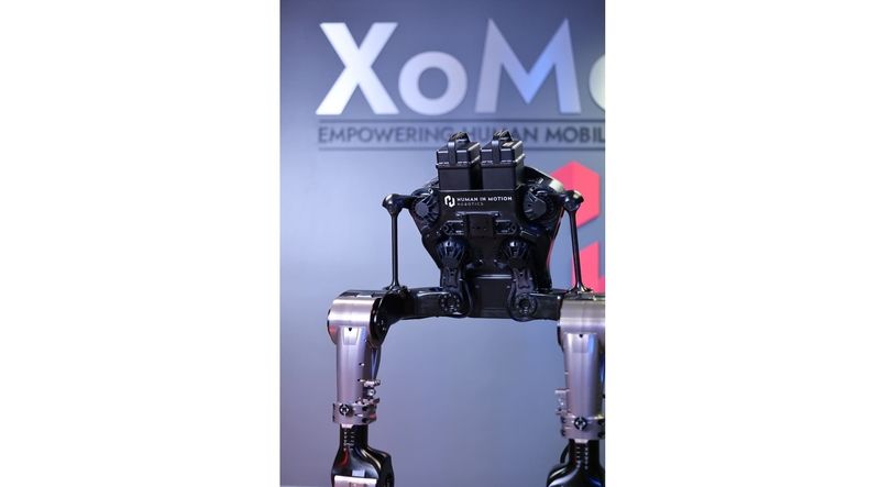 휴먼인로보틱스 재활용 웨어러블 로봇 '엑소모션-R(XoMotion-R)'이 국제 재활 기술 행사에서 공개됐다. (출처 : 휴먼인로보틱스)