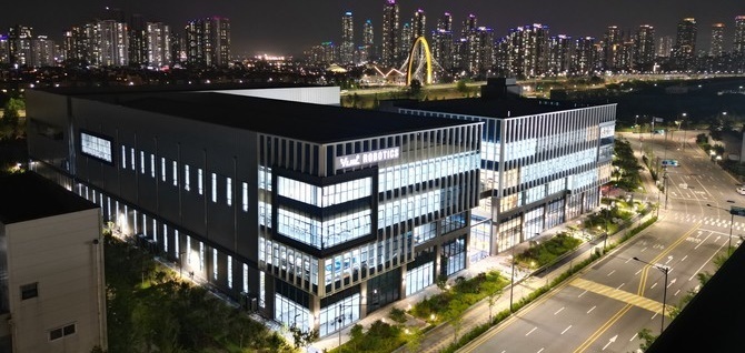 인천광역시 서구 청라국제도시 첨단산업단지에 새롭게 문을 연 유일로보틱스 신규 사옥 전경. (출처 : 유일로보틱스)