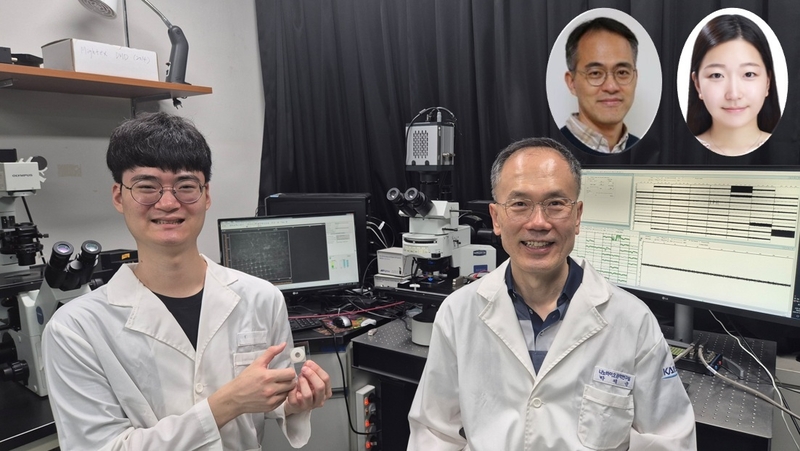 (왼쪽부터)윤동조 박사, 박제균 교수, 남윤기 교수, 김수지 박사과정 (출처 : KAIST)