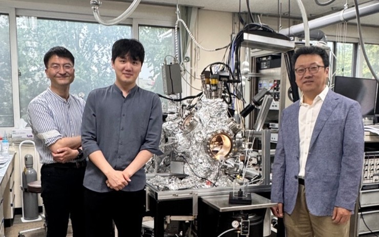 (왼쪽부터) 김종훈 교수, 한규호 박사, 박정영 교수 (출처 : KAIST)