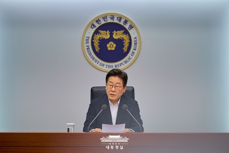 이재명 대통령이 국제 인공지능(AI) 로봇 대회에서의 성과를 치하하고, 앞으로의 관련 기술 발전을 위한 정부의 적극 지원을 천명했다. (출처 : 대한민국 정부 대통령실)