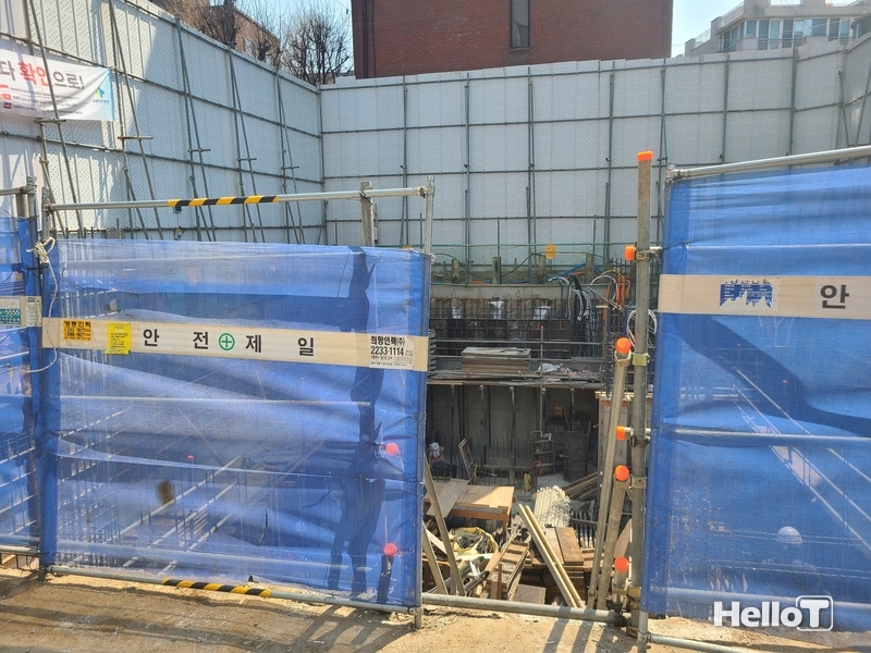참고 사진 : 건축 현장 / 정부는 침체된 지방 건설경기에 활력을 불어넣기 위해 ‘지방 중심 건설투자 보강 방안’을 내놨다.