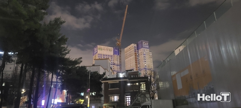 참고 사진 : 도시재생 혁신 지구 사업지로 선정되면 건축 규제 완화, 통합 심의, 행정 지원 등 혜택을 받아 신속한 사업 추진이 가능하다.<br>