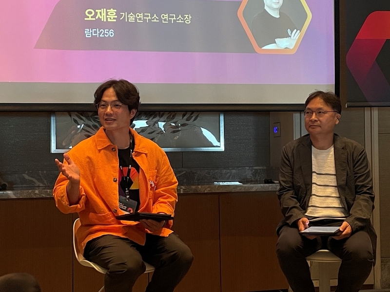 (왼쪽부터) 김영석 퓨어스토리지코리아 상무와 오재훈 람다256 기술연구소장 (출처:헬로티 구서경 기자)