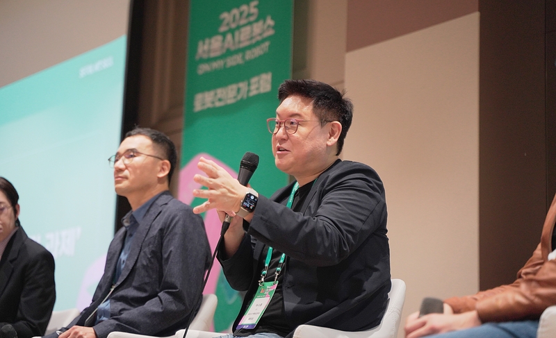 데니스 홍 교수가 발언하고 있다. (출처 : 헬로티 최재규 기자)