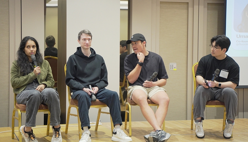 (왼쪽부터) 우마 로이(Uma Roy) 석싱크트랩스(Succinct Labs) 공동창립자 겸 최고경영책임자(CEO), 미샤 푸티아틴(Misha Putiatin) 심바이오틱(Symbiotic) 공동창립자 겸 CEO, 제임스 스뉴윈(James Snewin) 아이겐랩스(Eigen Labs) 엔지니어와 이번 세션 사회를 맡은 허시원(Siwon Huh) 포필라스(Four Pillars) 연구원. (출처 : 헬로티 최재규 기자)