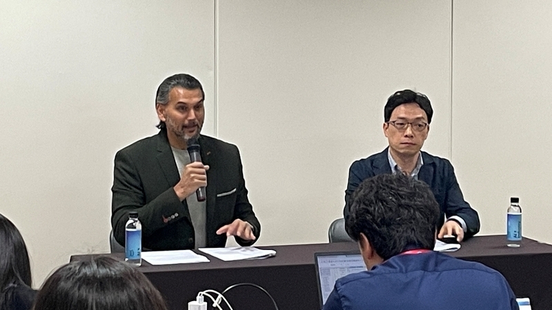 벤 카바나스(Ben Cabanas) AWS 아시아태평양 및 일본 지역 기술 디렉터가 기자간담회에서 발표를 이어가고 있다. (출처:헬로티 구서경 기자)