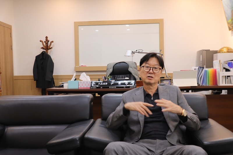 윤영수 대표는 후배 창업자들에게 전하고 싶은 말로 ‘시스템 중심의 비즈니스 모델로 눈을 돌리라’고 조언했다.