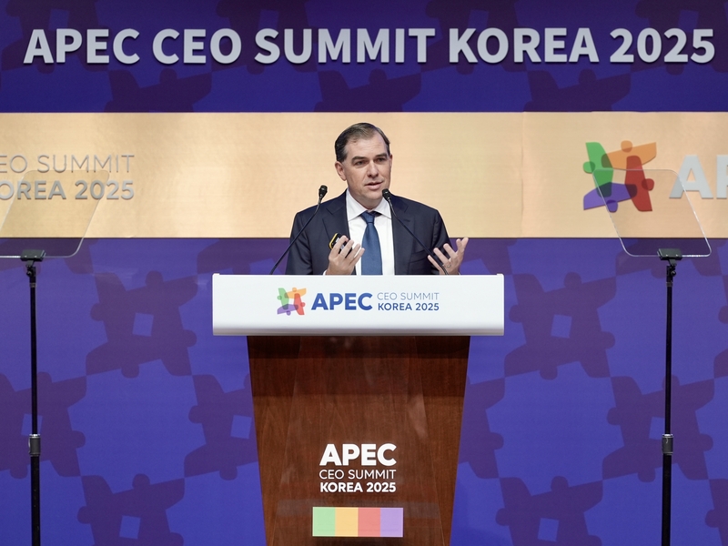 APEC CEO 서밋에 참석한 맷 가먼 AWS CEO (출처 : AWS)