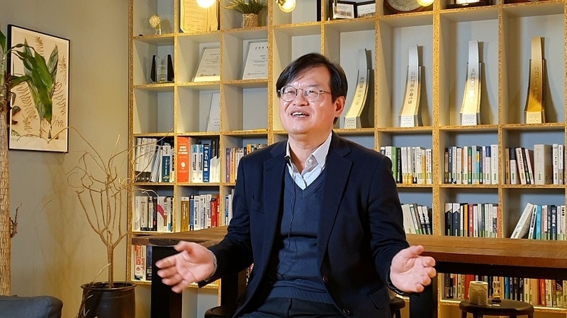 이석중 대표는 “라온피플은 머신비전 하드웨어부터 소프트웨어, 더 나아가 장비의 영역까지 핸들링할 수 있는 기술력을 갖춘 기업이다. 총망라하는 기술력을 바탕으로 고객의 가려운 부분을 확실하게 긁어줄 수 있다”고 강조했다.