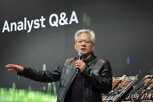 젠슨 황 등 글로벌 리더들 경주에...최태원, 이재용과 무슨 얘기 나눌까