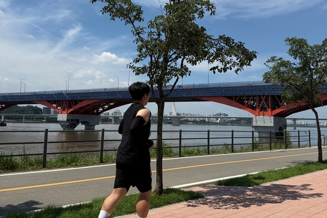 [봇규의 헬로BOT] RUN+BOTICS ② | 러닝은 인간만의 전유물?...러닝 씬 속 로보틱스 생태계